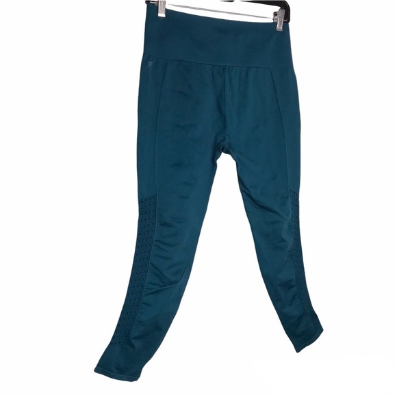 Fabletics Sync High Waisted Perforated 7/8 Teal Leggings Blue Green Medium - Picture 8 of 9